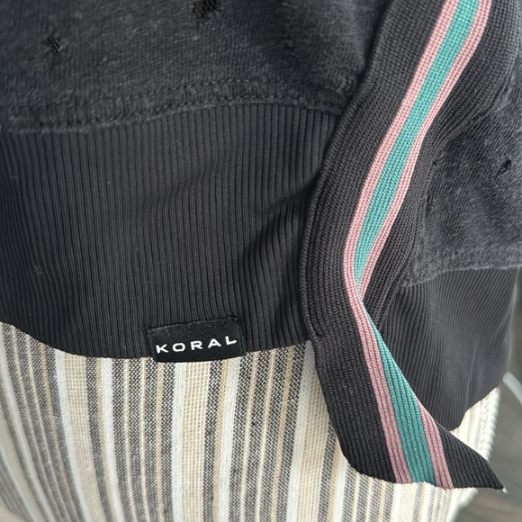 KORAL distressed top - S - Picture 5 of 6